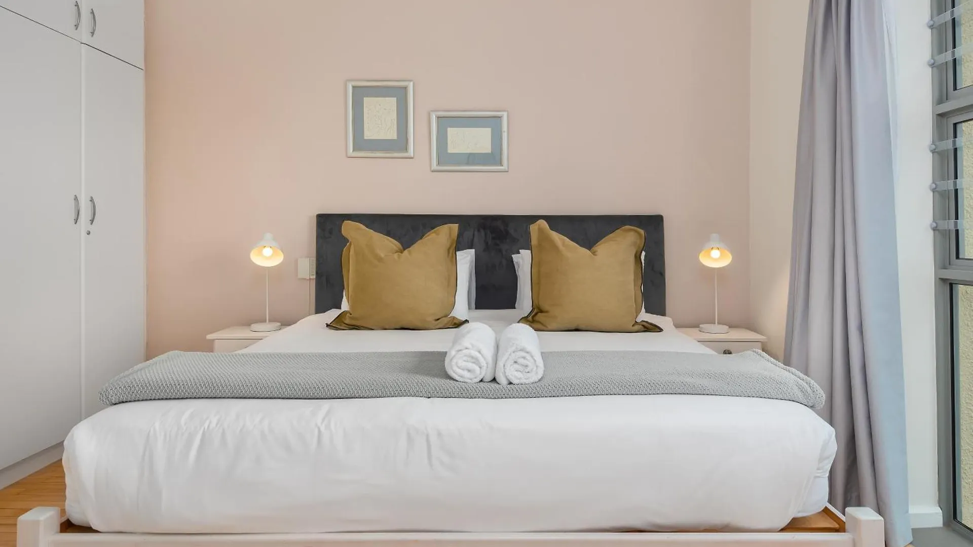 Διαμέρισμα Camps Bay Caprice - 3 Min Walk To Beach Κέιπ Τάουν Νότια Αφρική